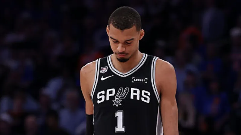 LIVE: Spurs fall to New York Knicks 107-106 in Game 4 of NBA Finals