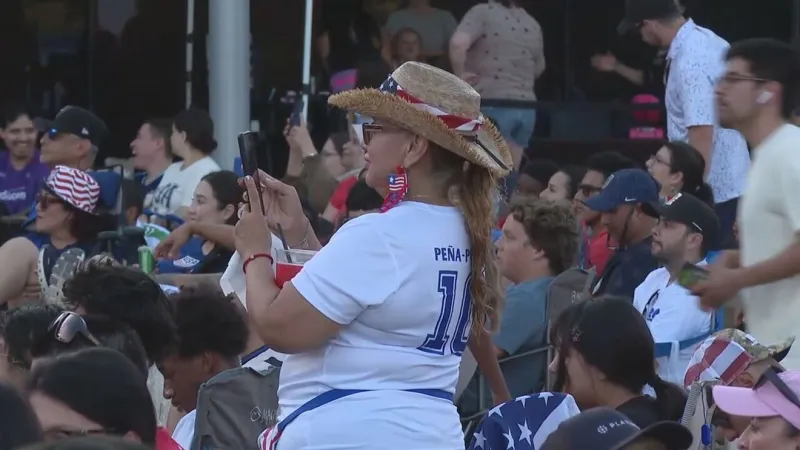 The Rock at La Cantera hosts packed USA-Paraguay watch party with fans of many teams