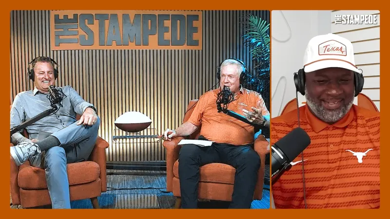 Mack Brown, Vince Young discuss possibility of CFP expansion