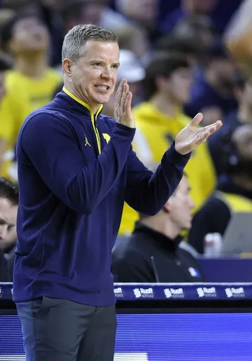 Mavericks to hire Michigan head coach