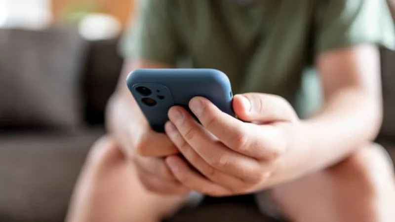 Texas lawmakers consider limits on private messages between teachers and students