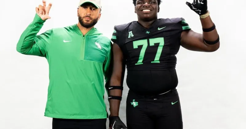 Short football journey after arriving in U.S. from Nigeria leads Boswell DT Ola-Oluwa Orebe to UNT