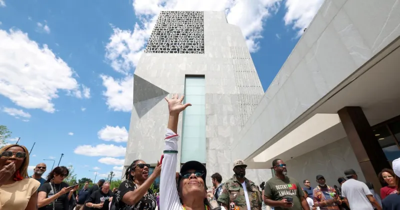 COMMENTARY: Like presidency, Obama center a disaster