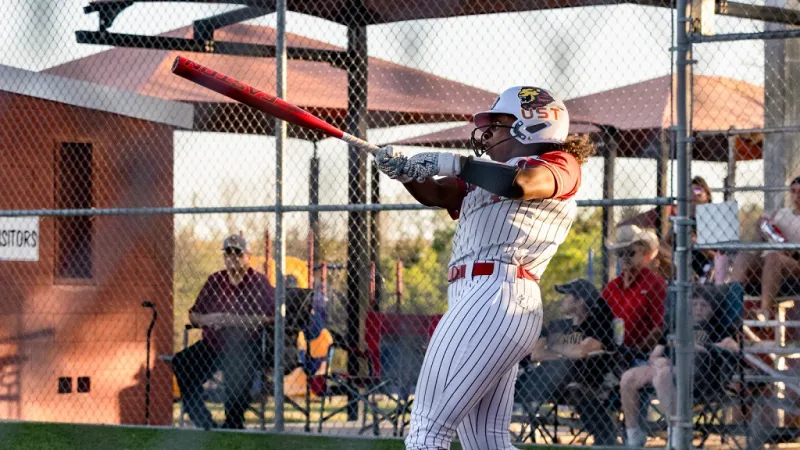 AMAYA WILLIAMS NAMED TO THSCA SUPER ELITE TEAM