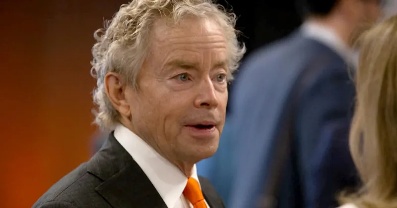 Abbott appoints GOP nominee as state comptroller