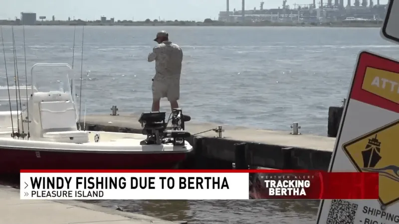 Southeast Texas game wardens urge boaters to stay cautious as Bertha nears