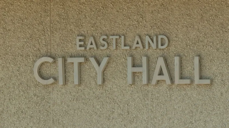 City Manager Resigns, Heated Exchange Follows at Eastland Meeting
