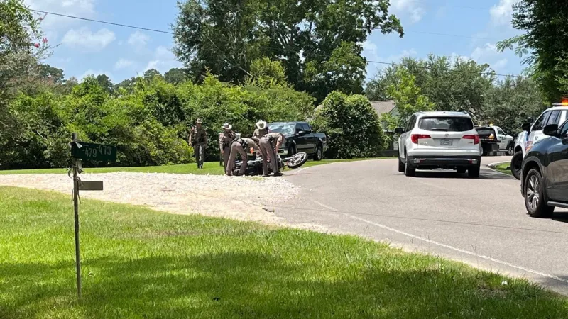 BREAKING: Motorcycle driver seriously injured in Lumberton crash