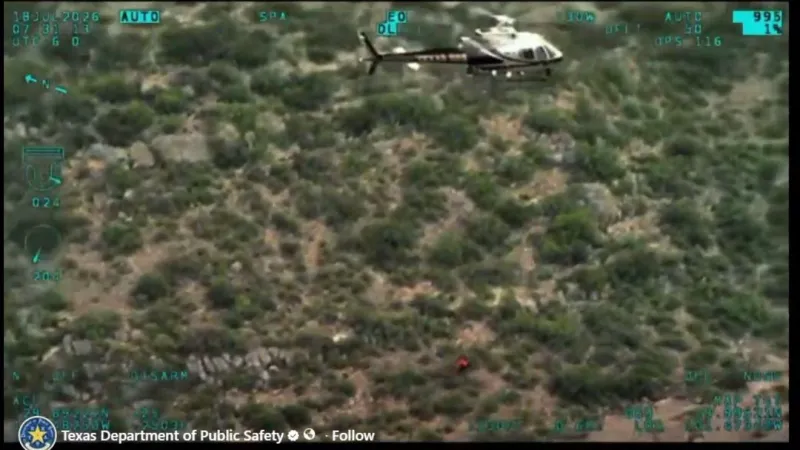 RESCUE VIDEO: Texas DPS, Border Patrol rescue 2 stranded kayakers from rising Pecos River