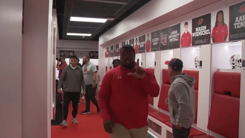 Lamar Football unveils new locker room.