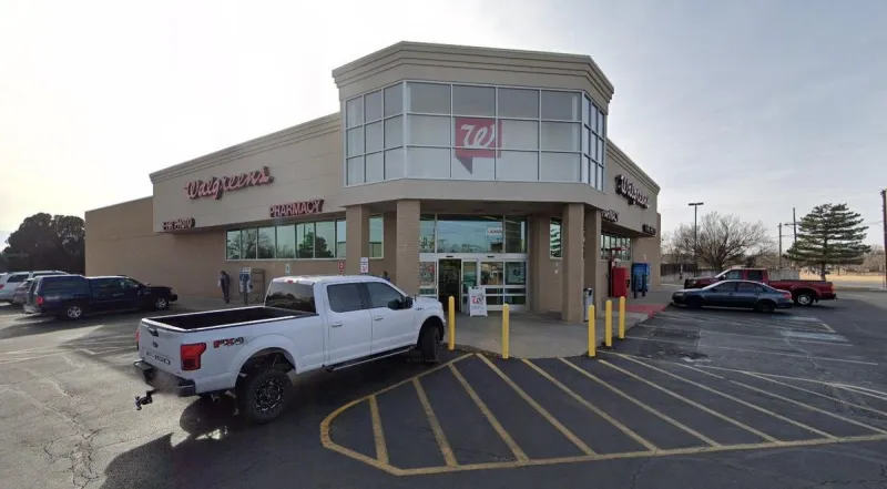 Here's What's Replacing the Shuttered Western Walgreens