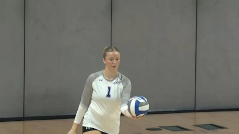 Former ACU volleyball standout Becca Siedenburg signs pro deal, heads overseas