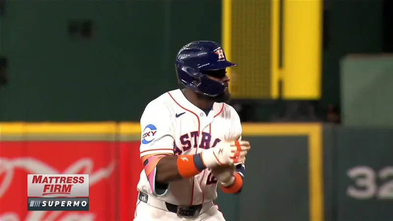 Astros edge Rangers 5-4, stretching AL West lead with 5th straight win
