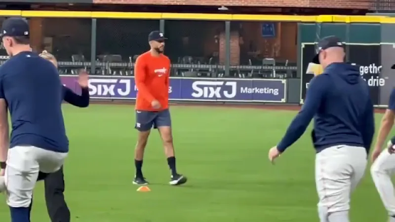 Carlos Correa says he won't rule out a 2026 return for Astros