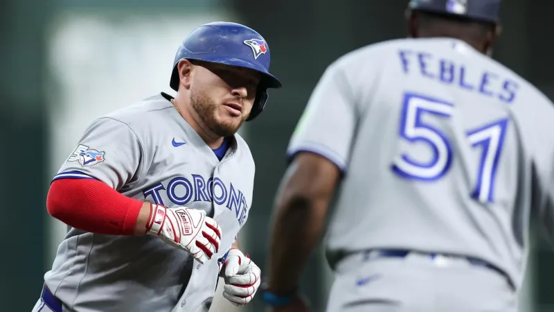 Kirk goes deep as the Blue Jays snap the Astros' 6-game streak in a...