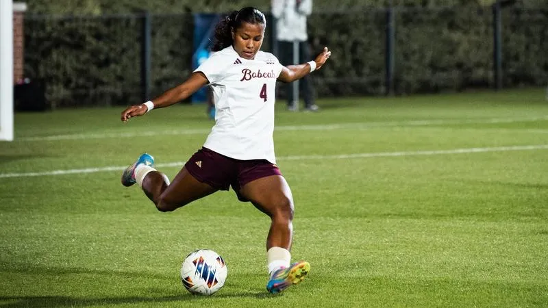 Meza Named United Soccer Coaches Defender to Watch