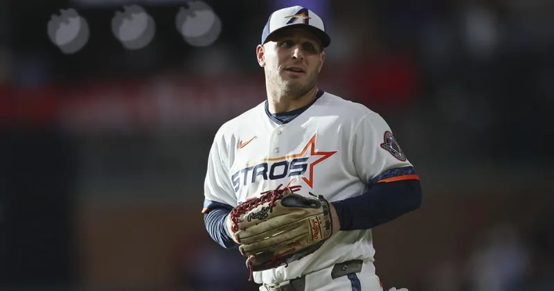 Astros pick up OF Varsho in trade with Blue Jays