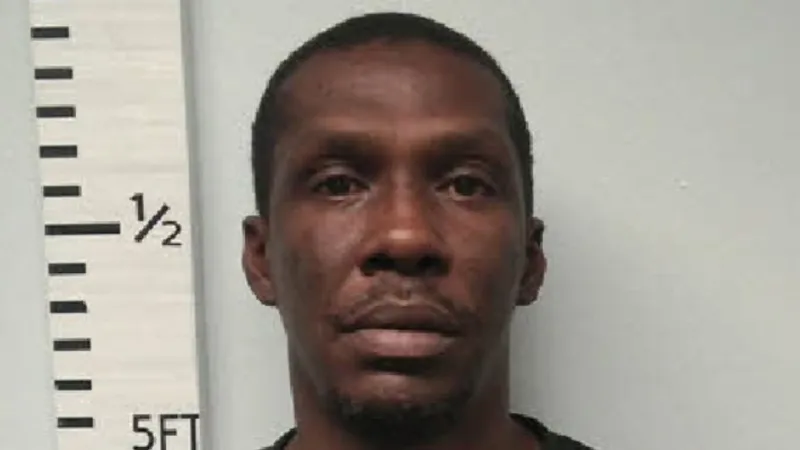 Commercial truck driver charged with DWI in Lumberton crash has criminal record