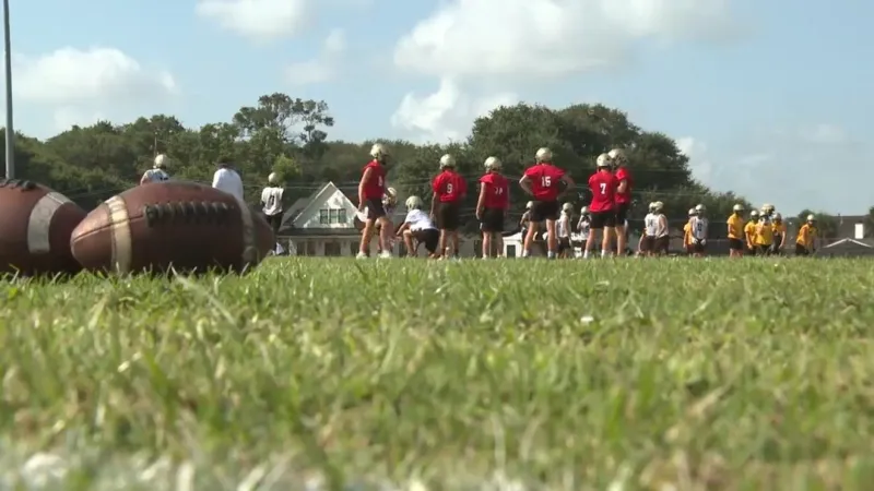 Nederland Bulldogs use extra week of practice to evaluate roster ahead of Week 1