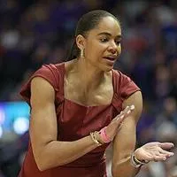 A&M's girls basketball coach to be speaker for J.D's banquet
