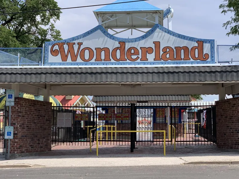 Will Wonderland's Texas Tornado Reopen After Getting Stuck?