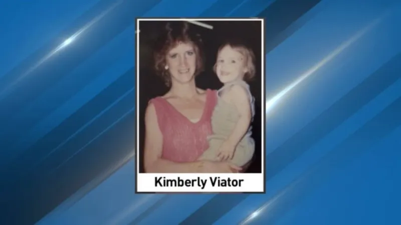 "I will do ANYTHING and EVERYTHING to find the person who took my mom from me"