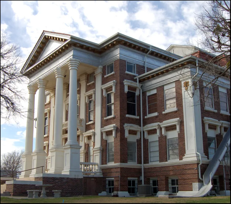 New Leadership class opens in county