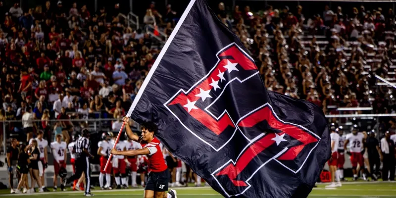 Lake Travis mourns death of senior lineman Odin Hensley