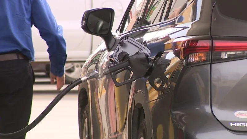 National gas prices climb after short decline