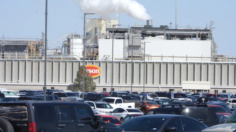 Tyson closing other plants but keeping Amarillo operation amid severe cattle shortage