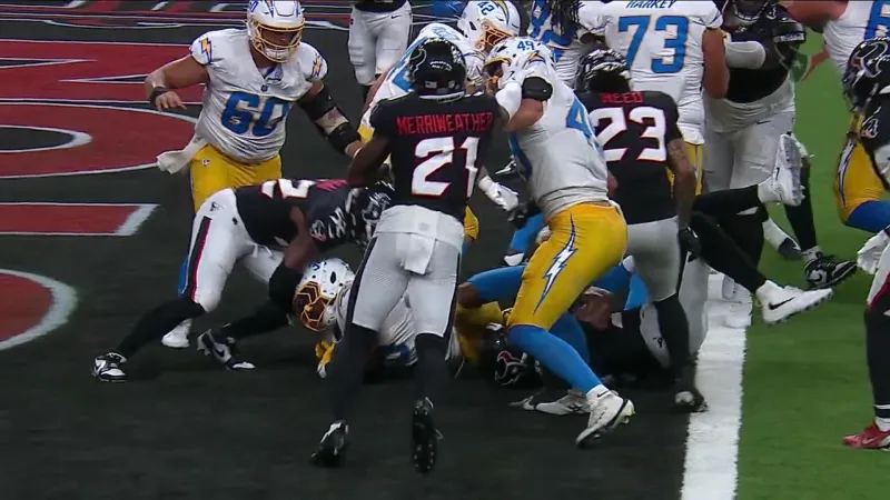 Amar Johnson scores 2 TDs as Chargers beat Texans 27-7 in preseason...