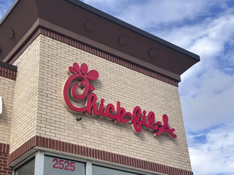 Chick-Fil-A Fall Menu Chicken And Waffles Sandwich Amarillo