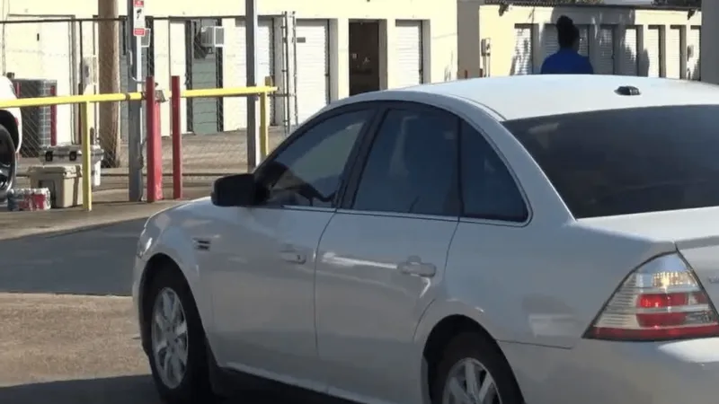 Port Neches PD: Suspect runs over, kills 68-year-old man while trying to steal his truck