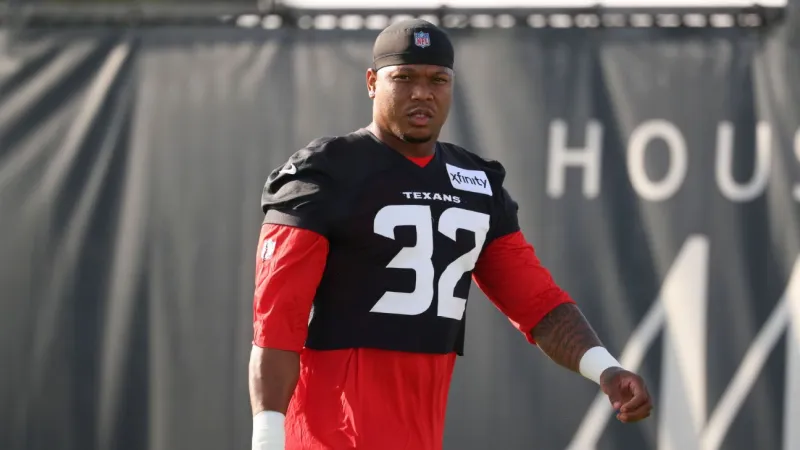 Texans ready to feature David Montgomery's dual-threat ability