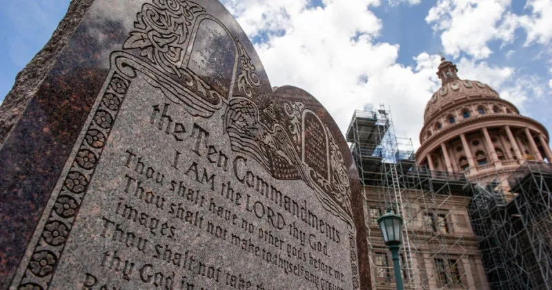 Families ask US Supreme Court to rule on Texas' Ten Commandments requirement for public schools