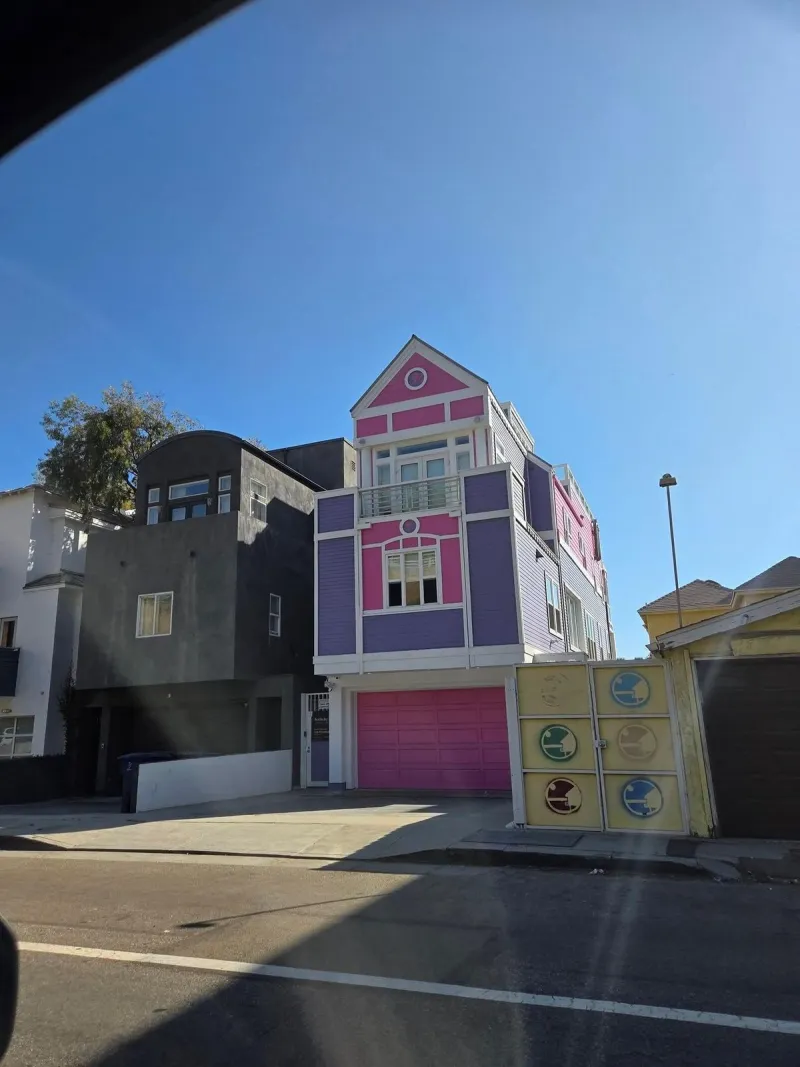 Can You Paint Your House Any Color You Want in Lubbock?