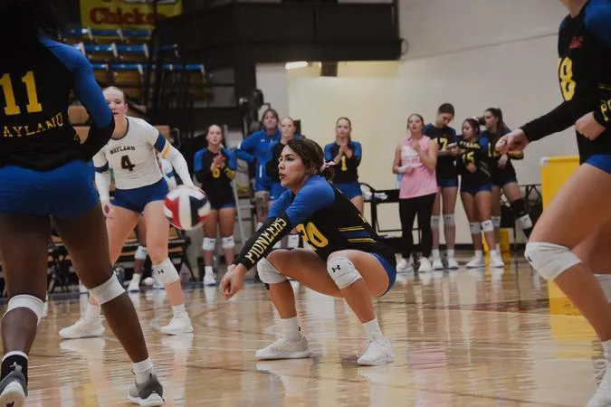 Pioneers Drop Final Two Matches at Stars Invitational