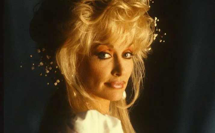8 Hip-Hop and R&B Songs That Sampled Dolly Parton