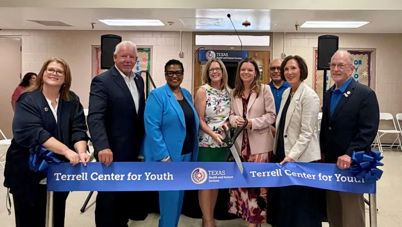 SEN. KOLKHORST CUTS RIBBON FOR CHILD MENTAL HEALTH FACILITY