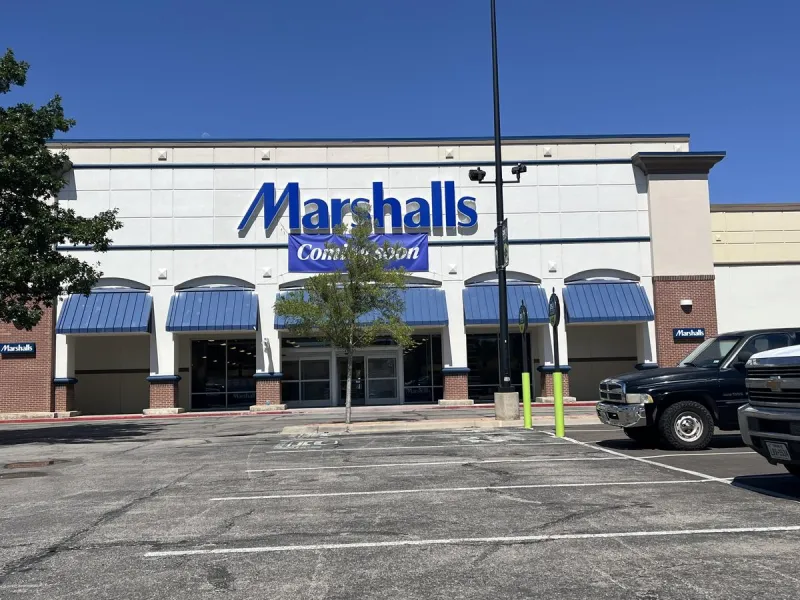 Marshalls Donates $10,000 to Amarillo's Family Support Services