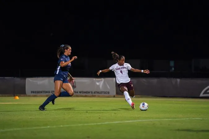 Meza Named to MAC Hermann Trophy Watch List