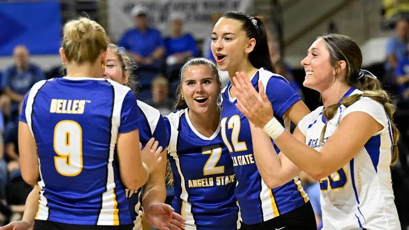 No. 21 Volleyball Sweeps Day One of Kathleen Brasfield Invitational