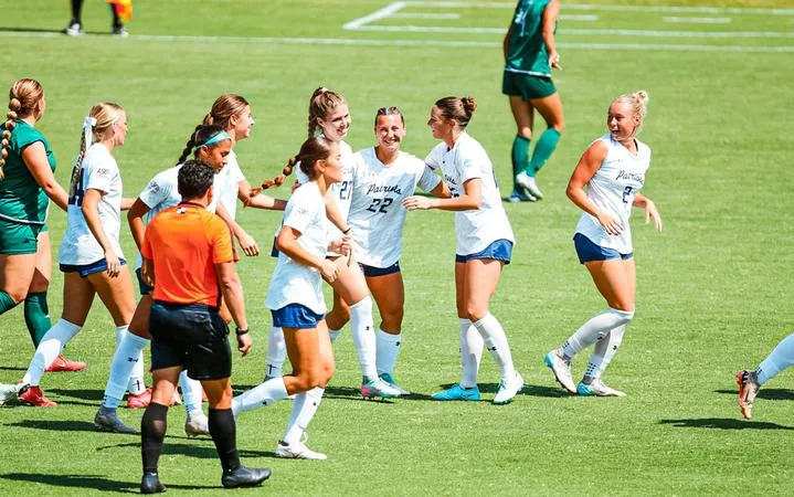 No. 5 Women's Soccer Cruises to 6-0 Season-Opening Win Over Choctaws