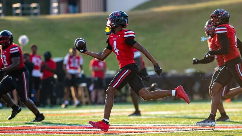 Cardinals Defeat Nationally Ranked Wildcats