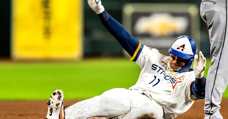 Smith, Velzquez rally Astros to 6-3 home win