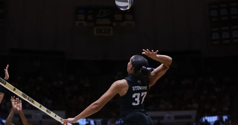 Stowers returns, but No. 12 A&M volleyball falls to No. 14 Purdue on the road