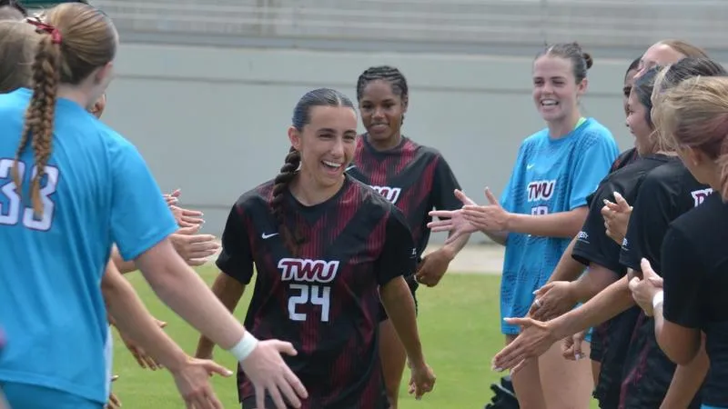 TWU SOCCER SHUTS OUT SOUTHERN NAZARENE FOR THIRD STRAIGHT ROAD WIN