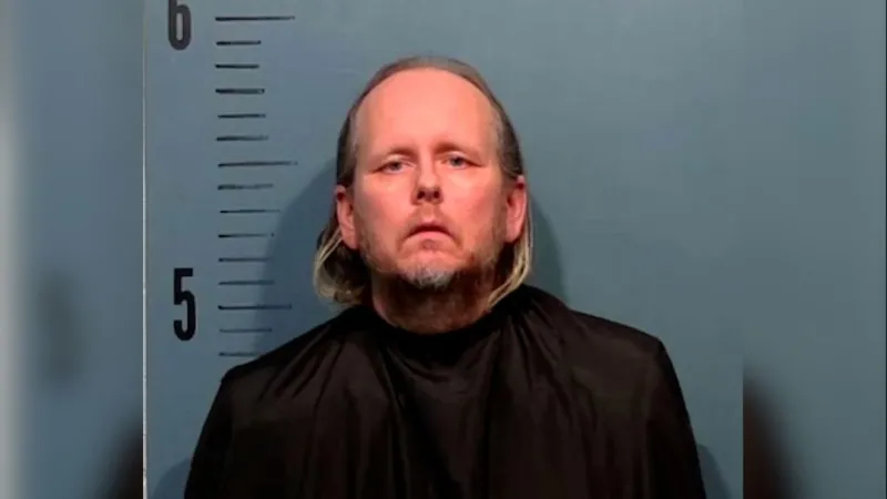Abilene man indicted for soliciting 13-year-old online