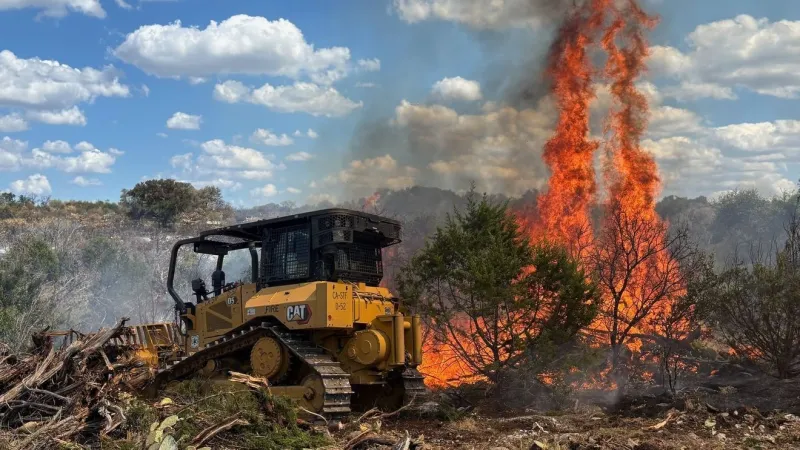 Ross Fire continues burning, now among largest wildfires in North Texas history