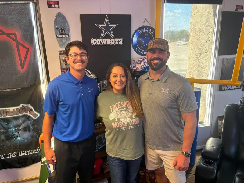 Abilene Chiropractors Talks Back Pain, AI and a Massive Crocodile Over Modelo Chelada